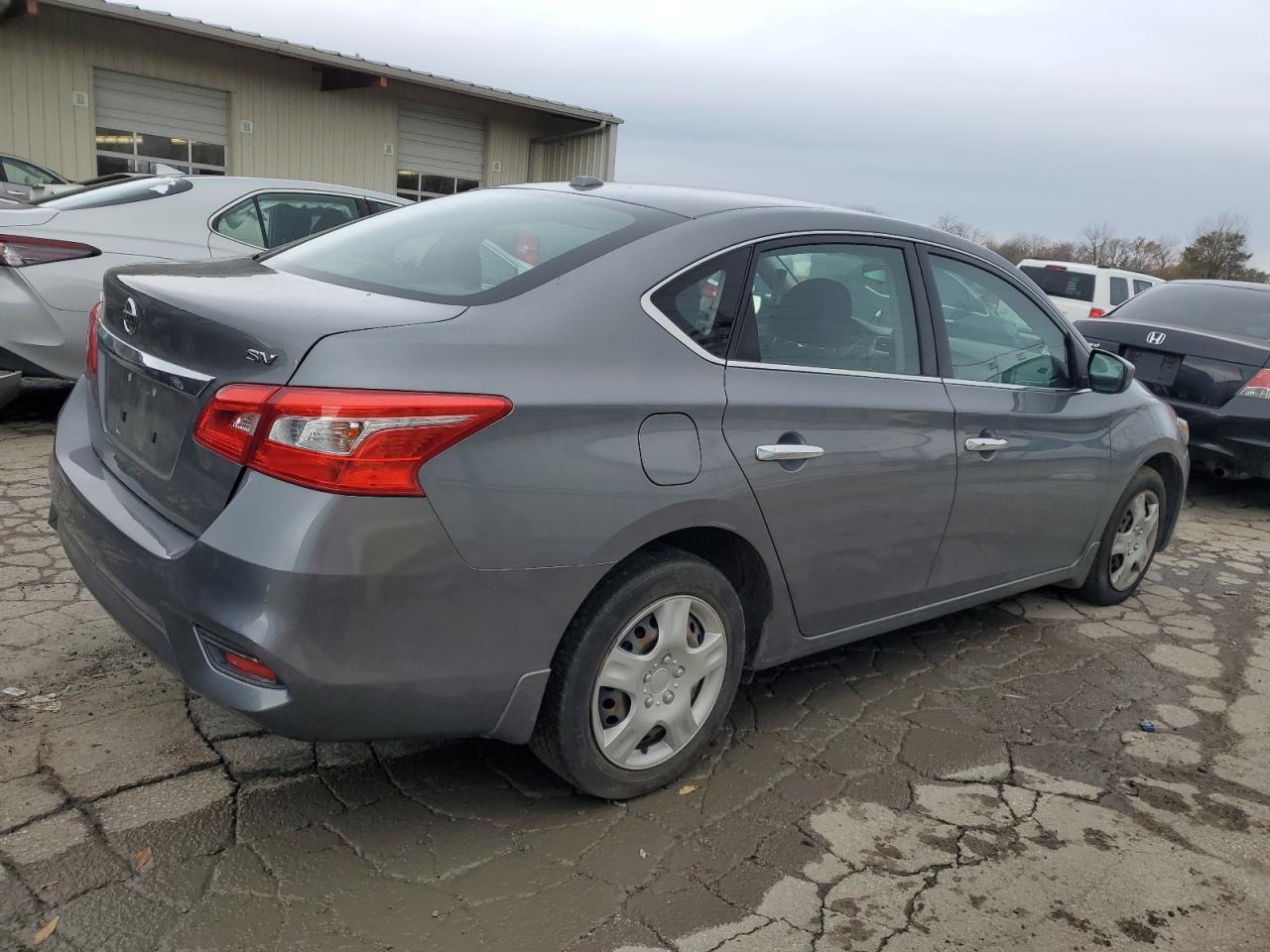 2017 Nissan Sentra - Image 3