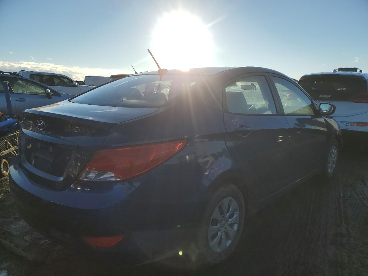 2015 Hyundai Accent - Image 3