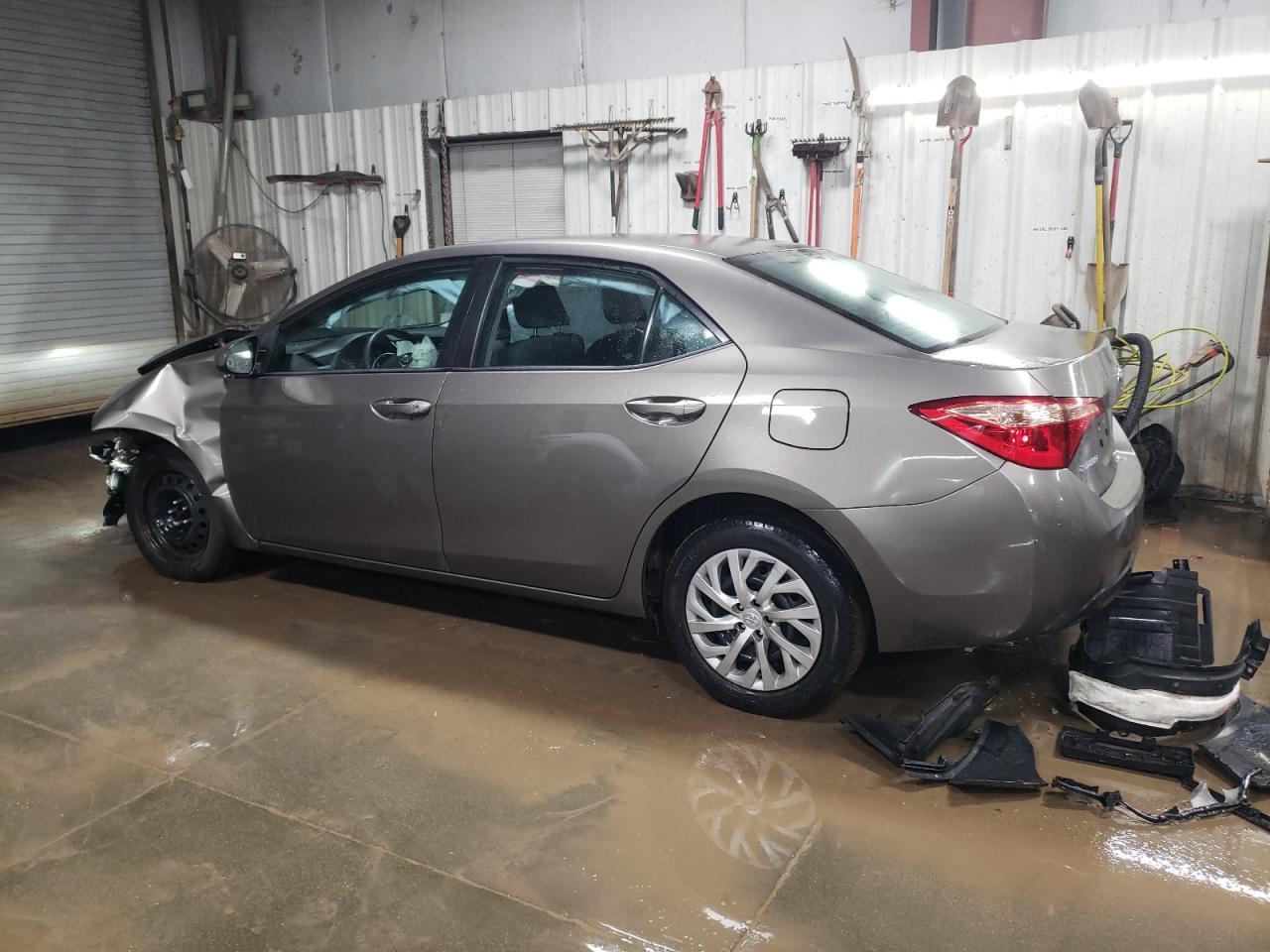 2019 Toyota Corolla L VIN: 2T1BURHE3KC203717 Lot: 80915544