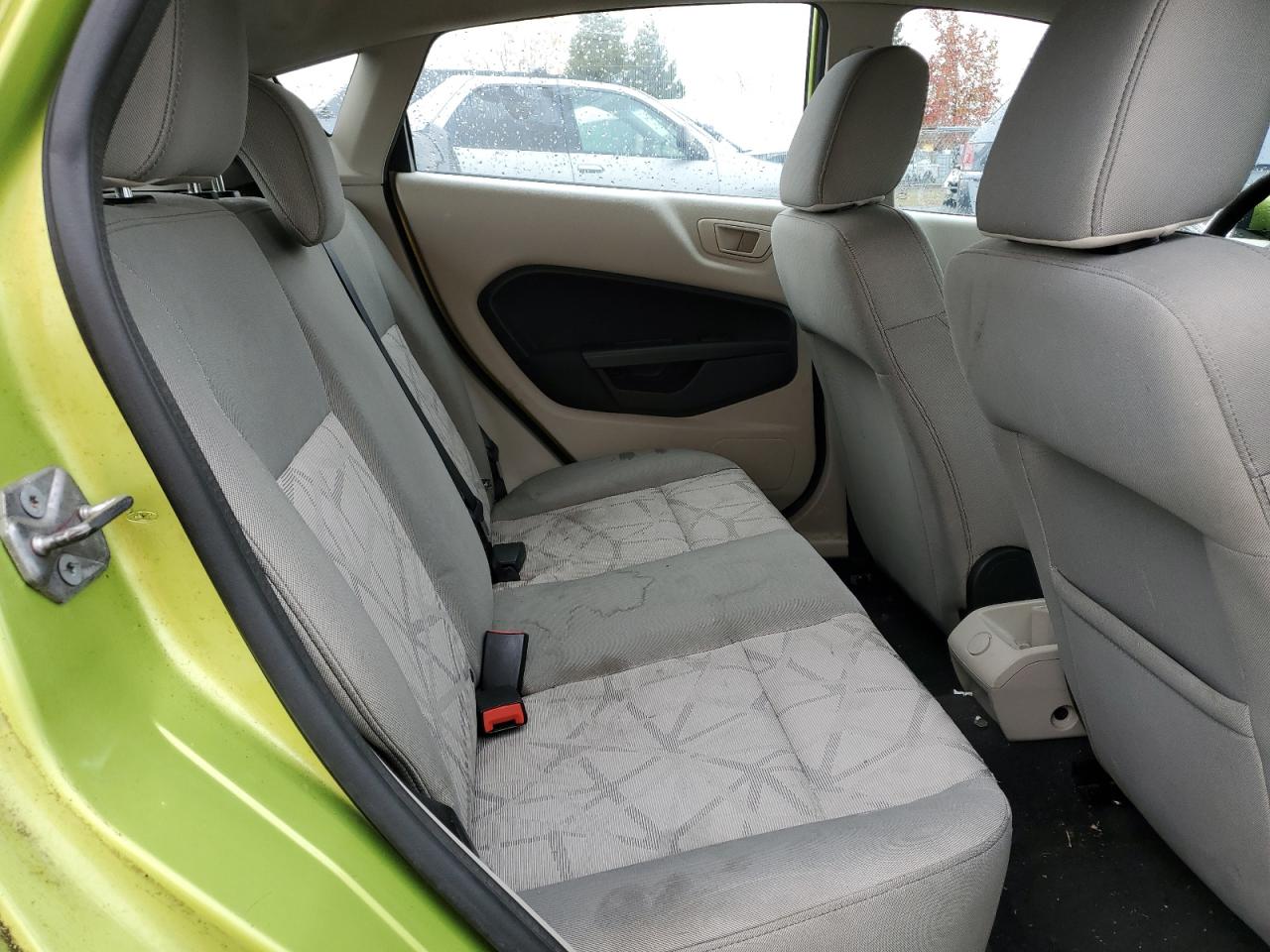 2011 Ford Fiesta - Image 10