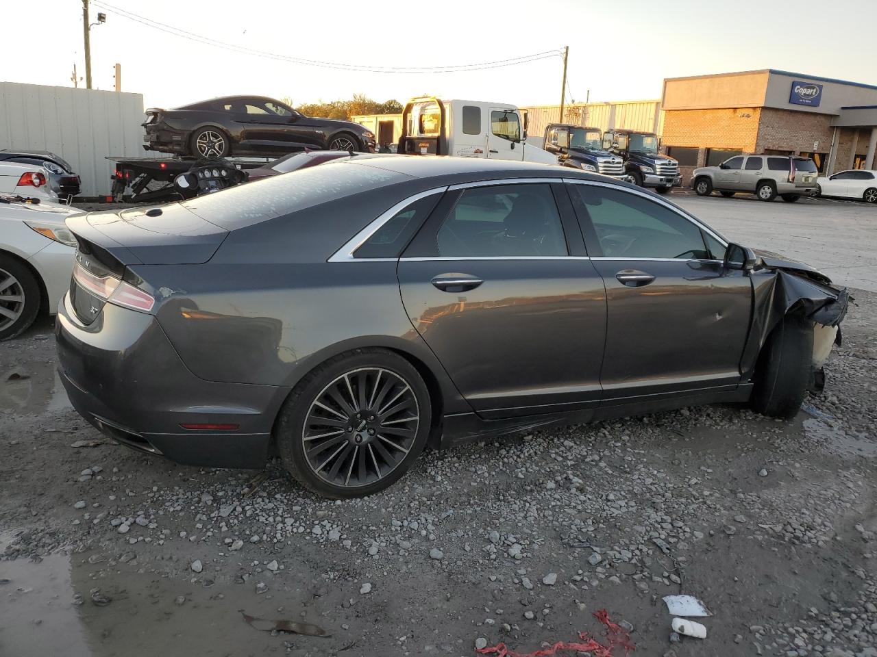 2016 Lincoln MKZ - Image 3