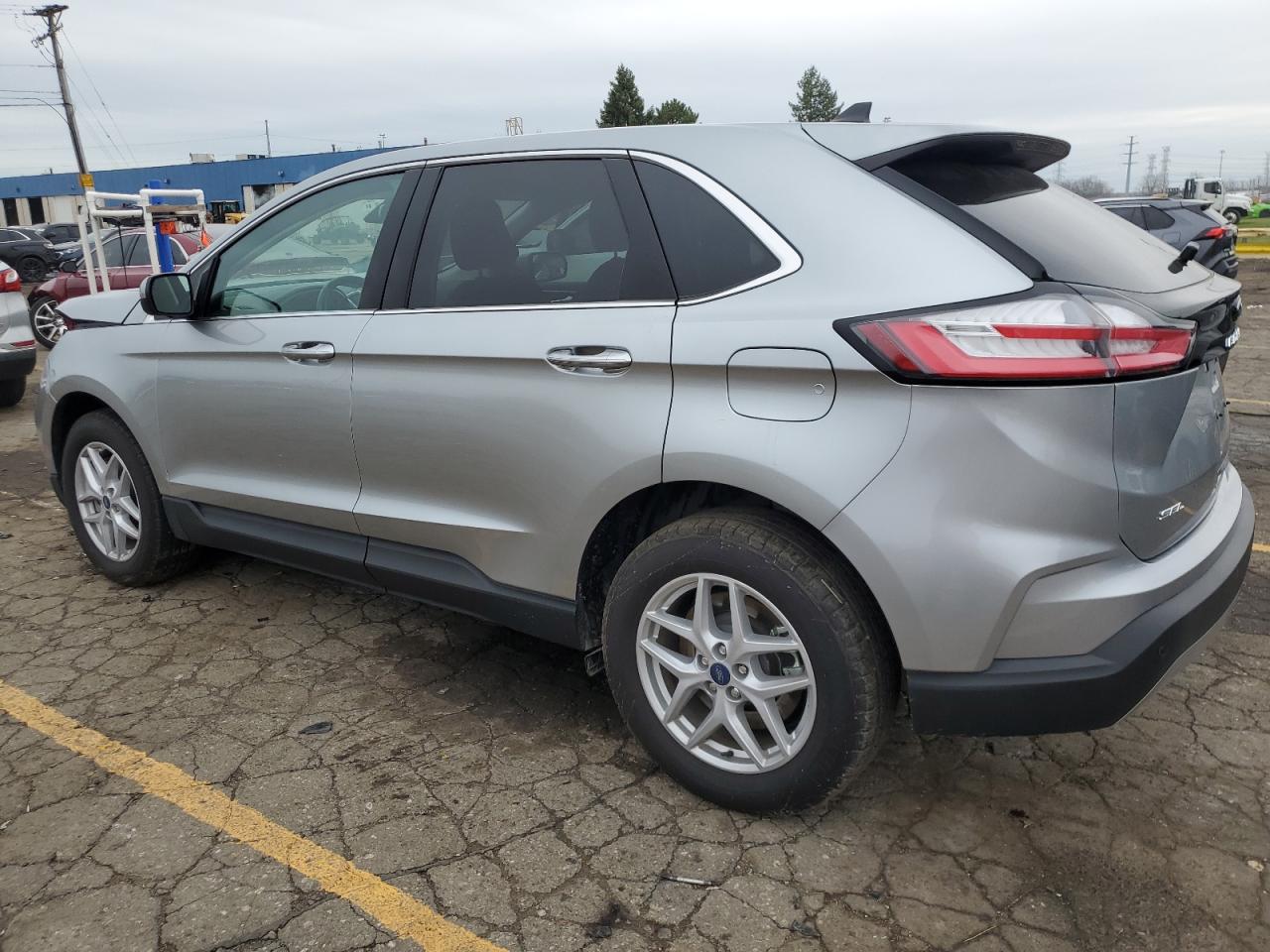 2022 Ford Edge - Image 2