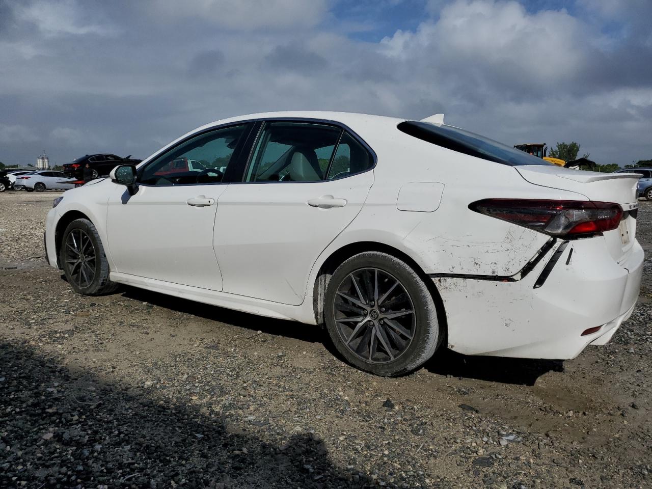 2021 Toyota Camry - Image 2