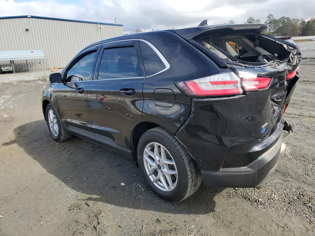 2021 Ford Edge - Image 2