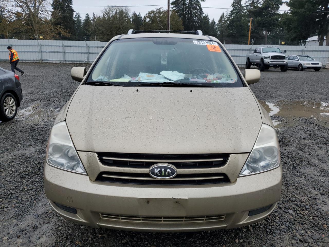 2007 Kia Sedona - Image 5