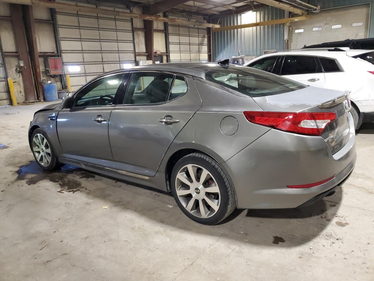 VIN 5XXGR4A60DG135143 2013 KIA OPTIMA no.2