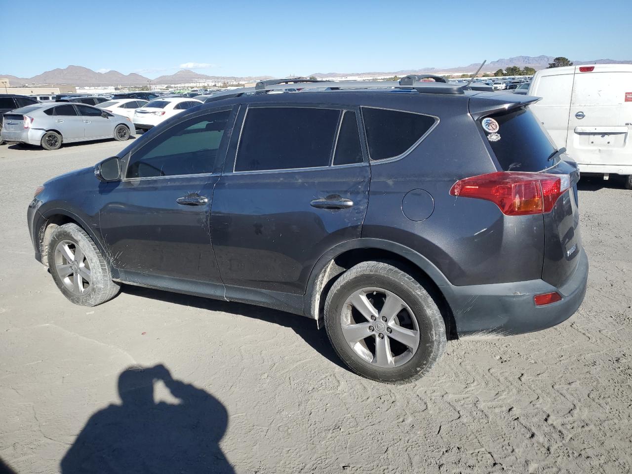 VIN 2T3RFREVXDW116032 2013 TOYOTA RAV4 no.2