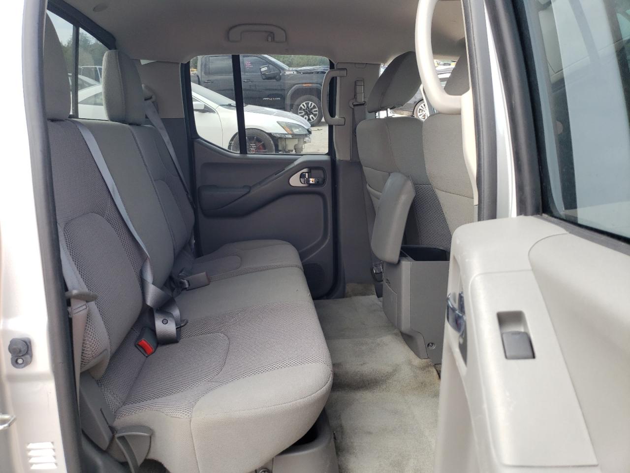 2018 Nissan Navara (Frontier) - Image 10