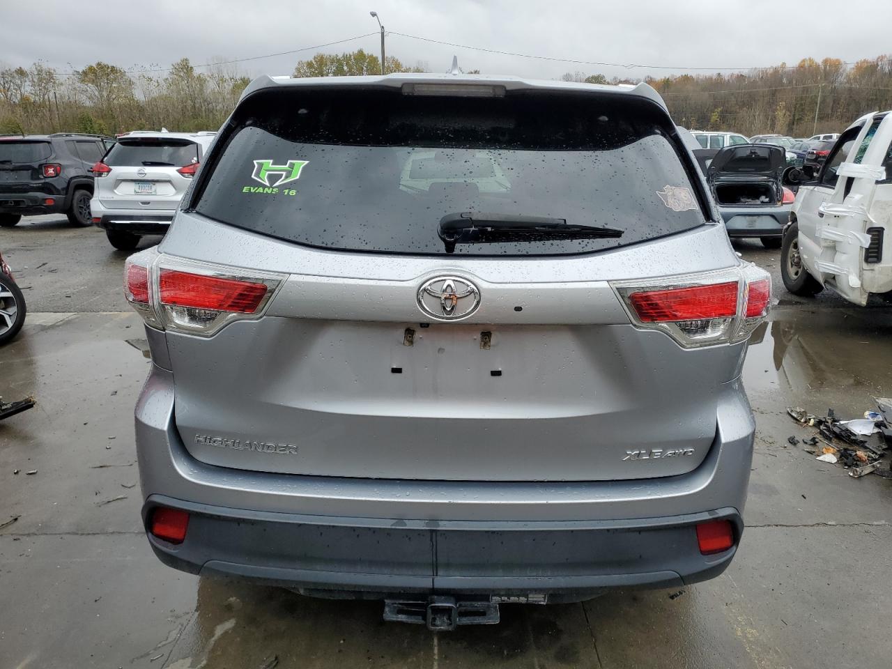 2016 Toyota Highlander - Image 6