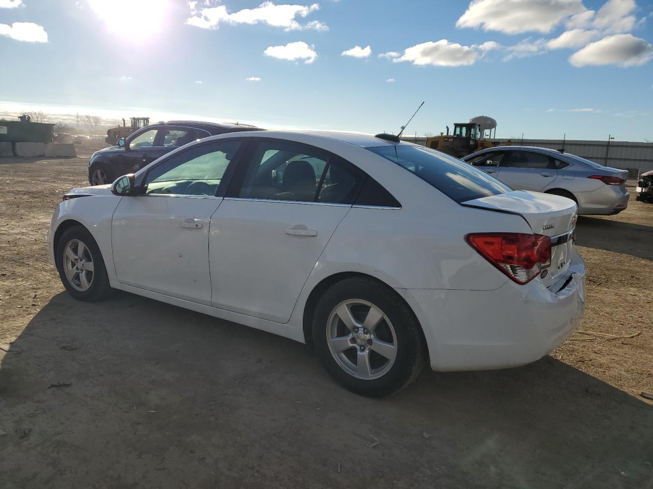 2015 Chevrolet Cruze - Image 2