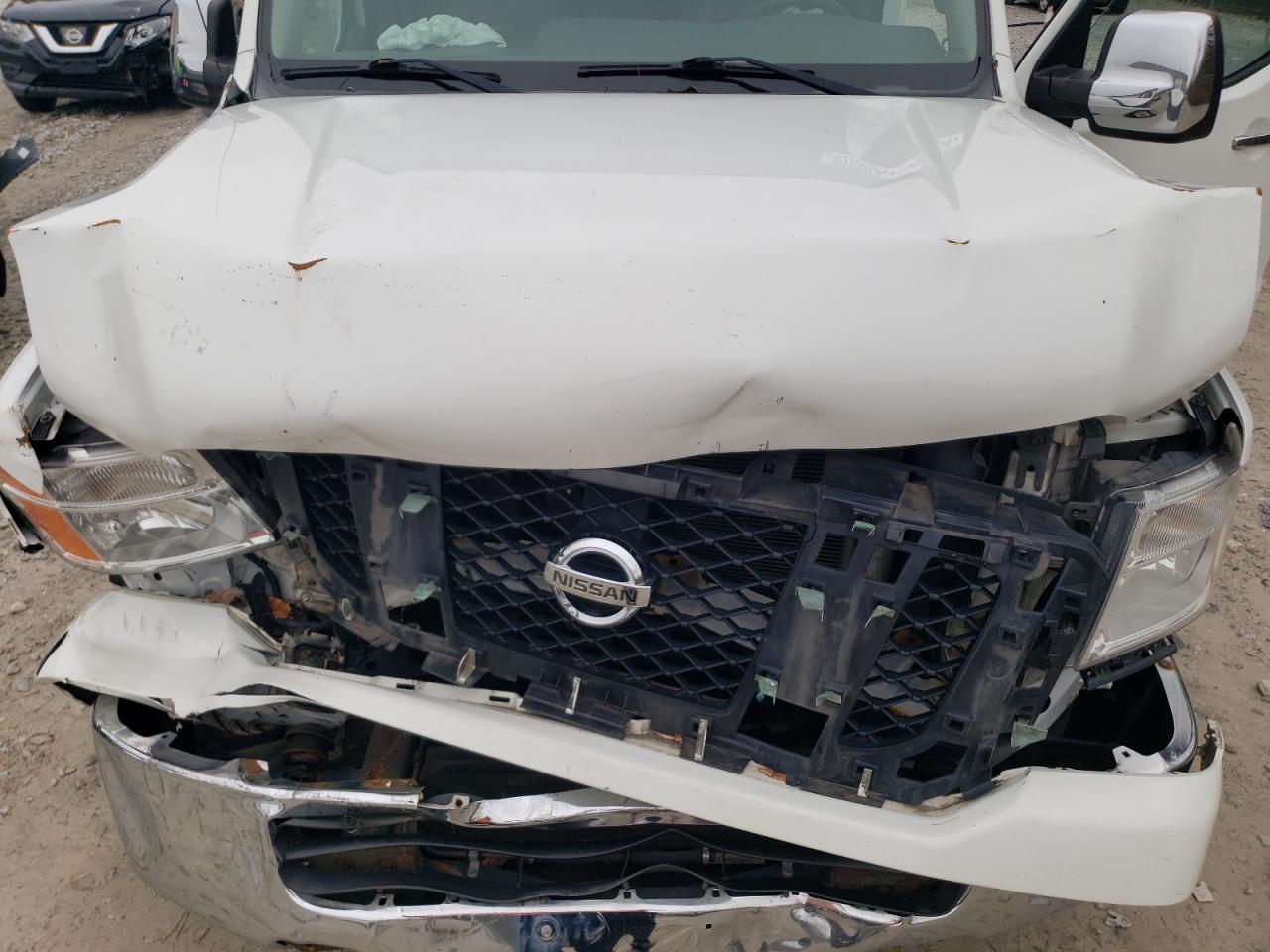 2014 Nissan NV - Image 12