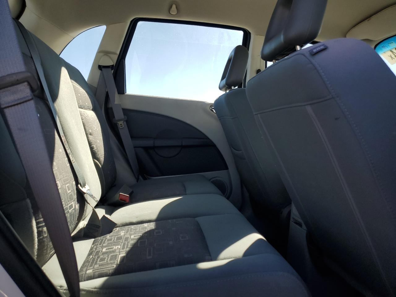 2008 Chrysler PT Cruiser - Image 10