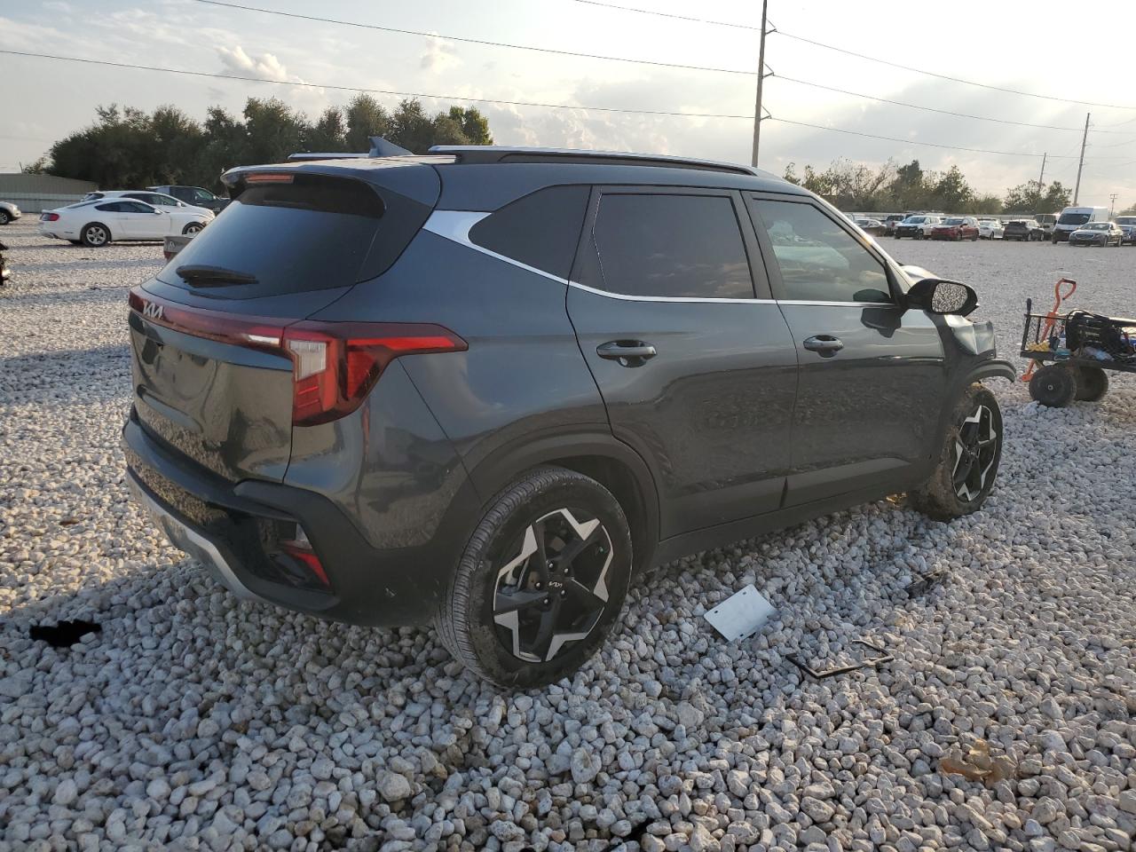 2024 Kia Seltos - Image 3