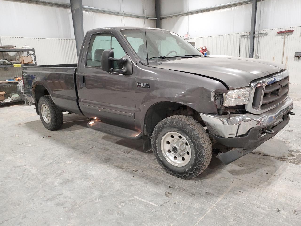 2003 Ford F250 - Image 4