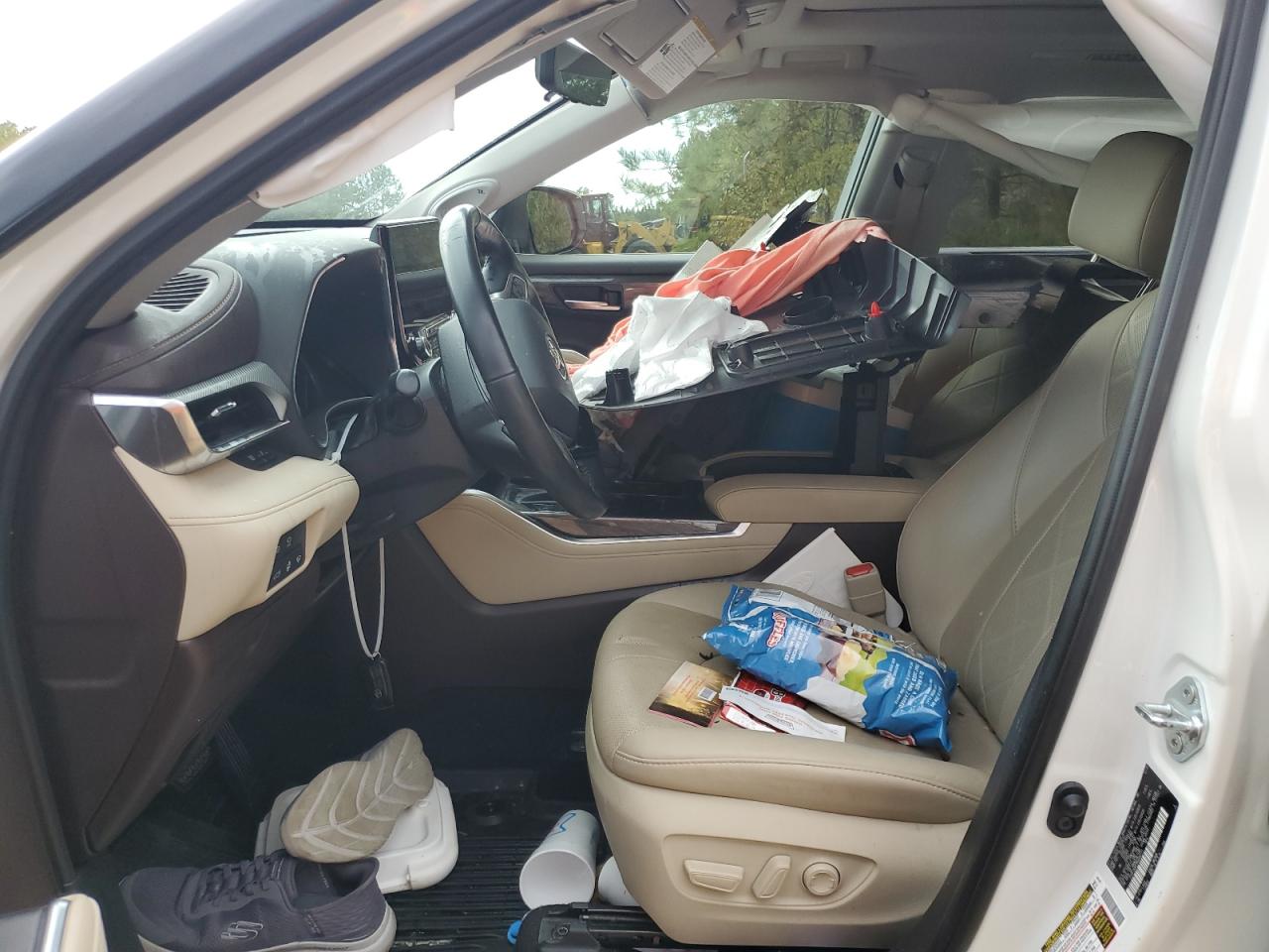 2021 Toyota Highlander - Image 7