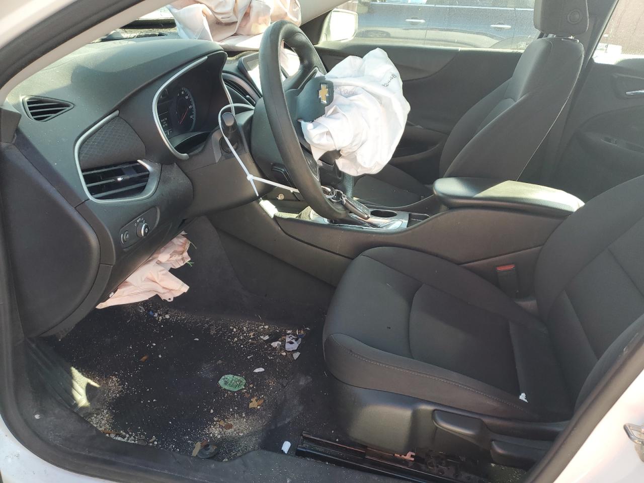 2022 Chevrolet Malibu - Image 7