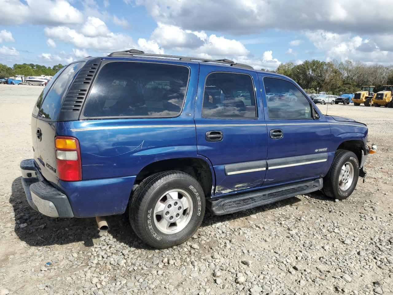 2002 Chevrolet Tahoe - Image 3