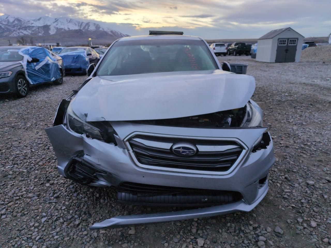 VIN 4S3BNAD61J3024080 2018 SUBARU LEGACY no.5