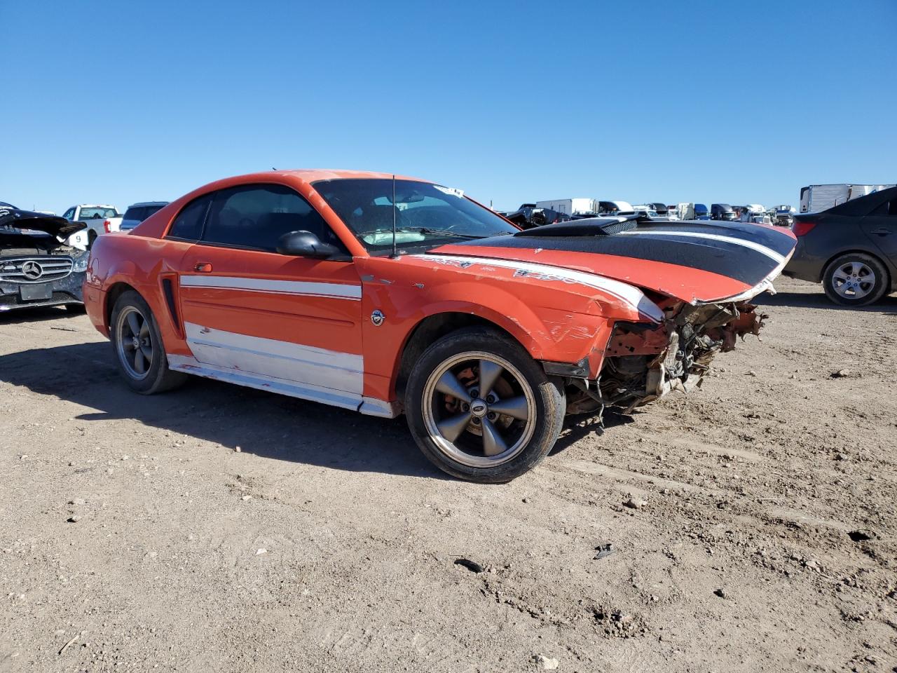 2004 Ford Mustang - Image 4