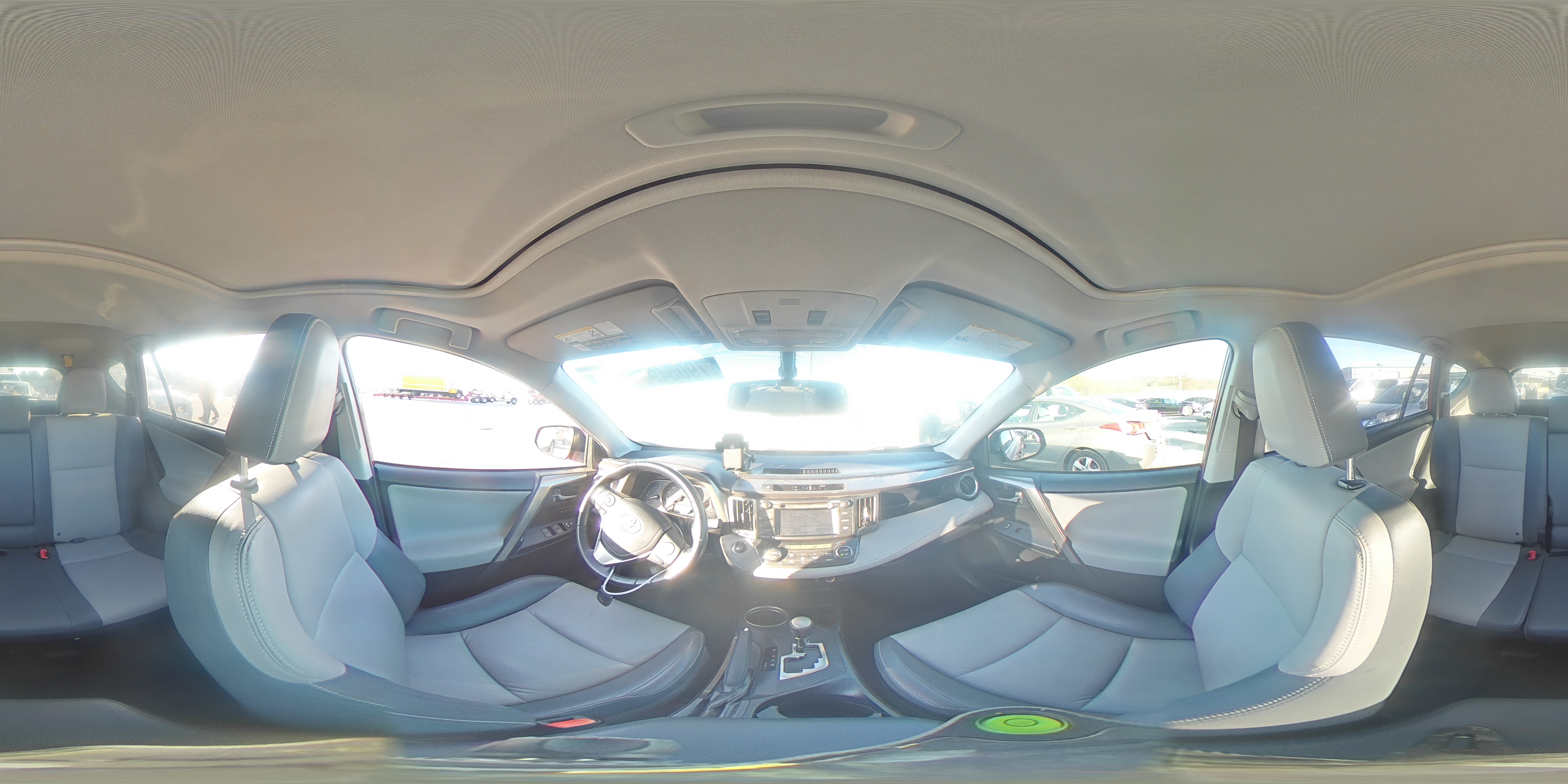 2015 Toyota RAV 4 - Image 13