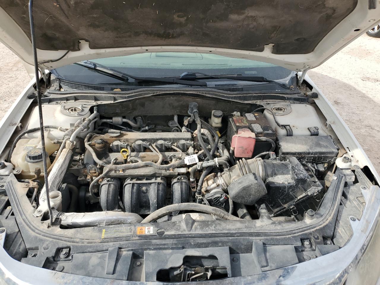 2010 Ford Fusion - Image 11