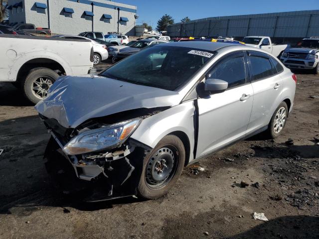 Sedans FORD FOCUS 2012 Silver