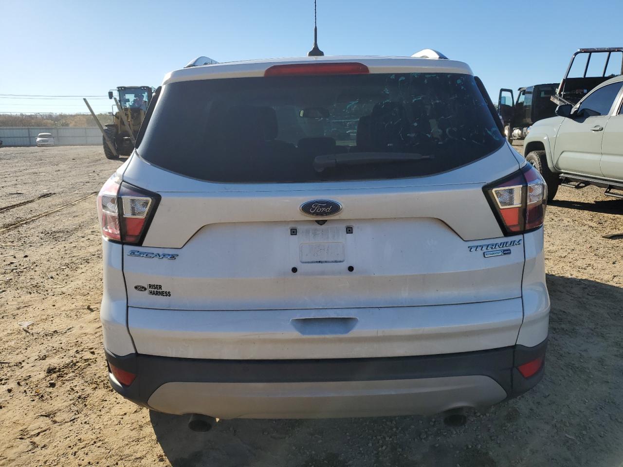 VIN 1FMCU9J94JUD34203 2018 FORD ESCAPE no.6