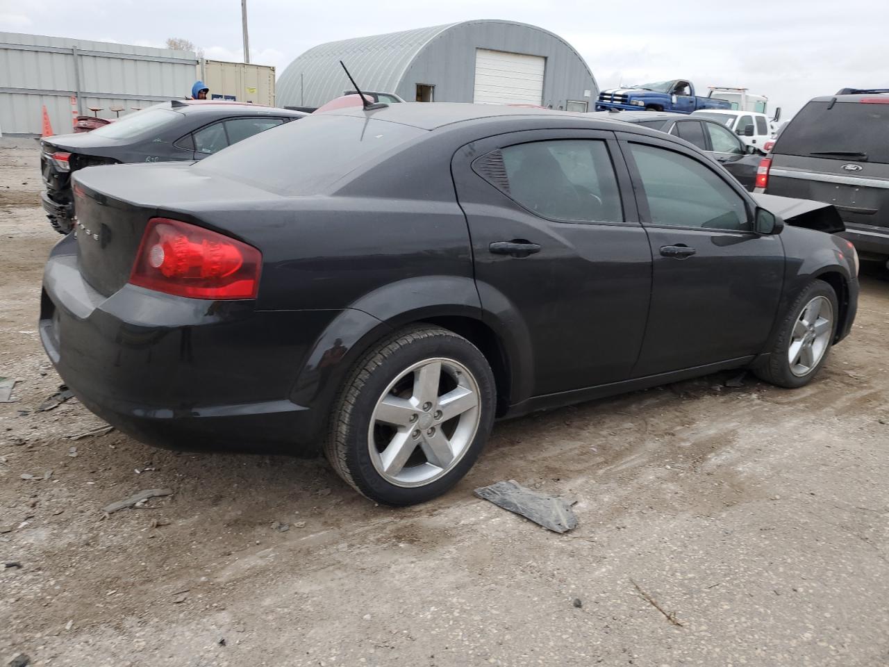 2013 Dodge Avenger - Image 3