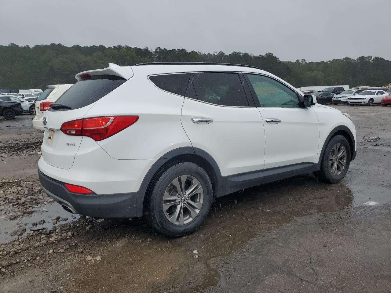 2014 Hyundai Santa Fe - Image 3