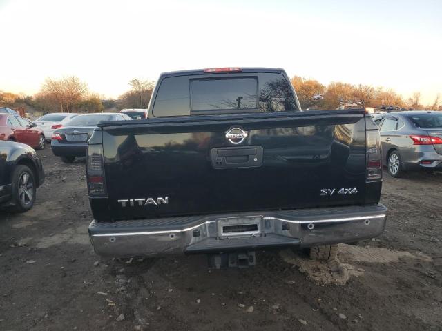 Pickups NISSAN TITAN 2015 Czarny