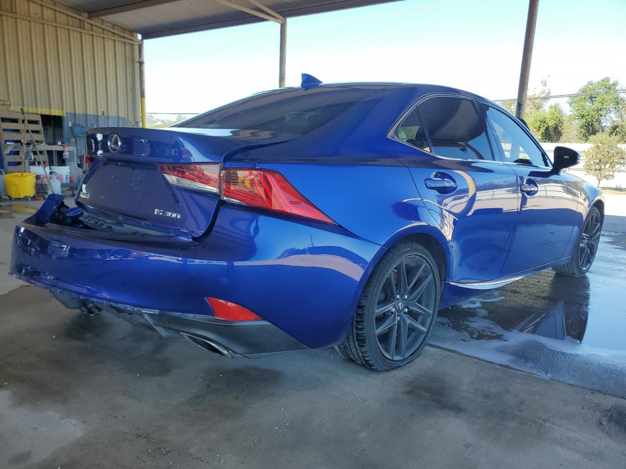 VIN JTHBA1D23J5075429 2018 LEXUS IS no.3