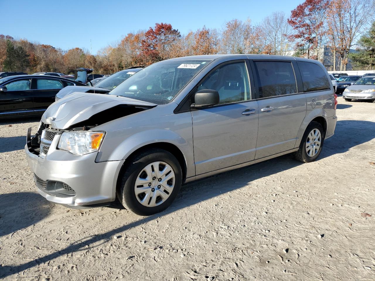 2018 Dodge Caravan - Image 1