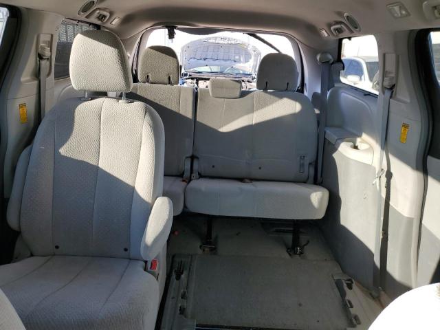 2014 TOYOTA SIENNA LE