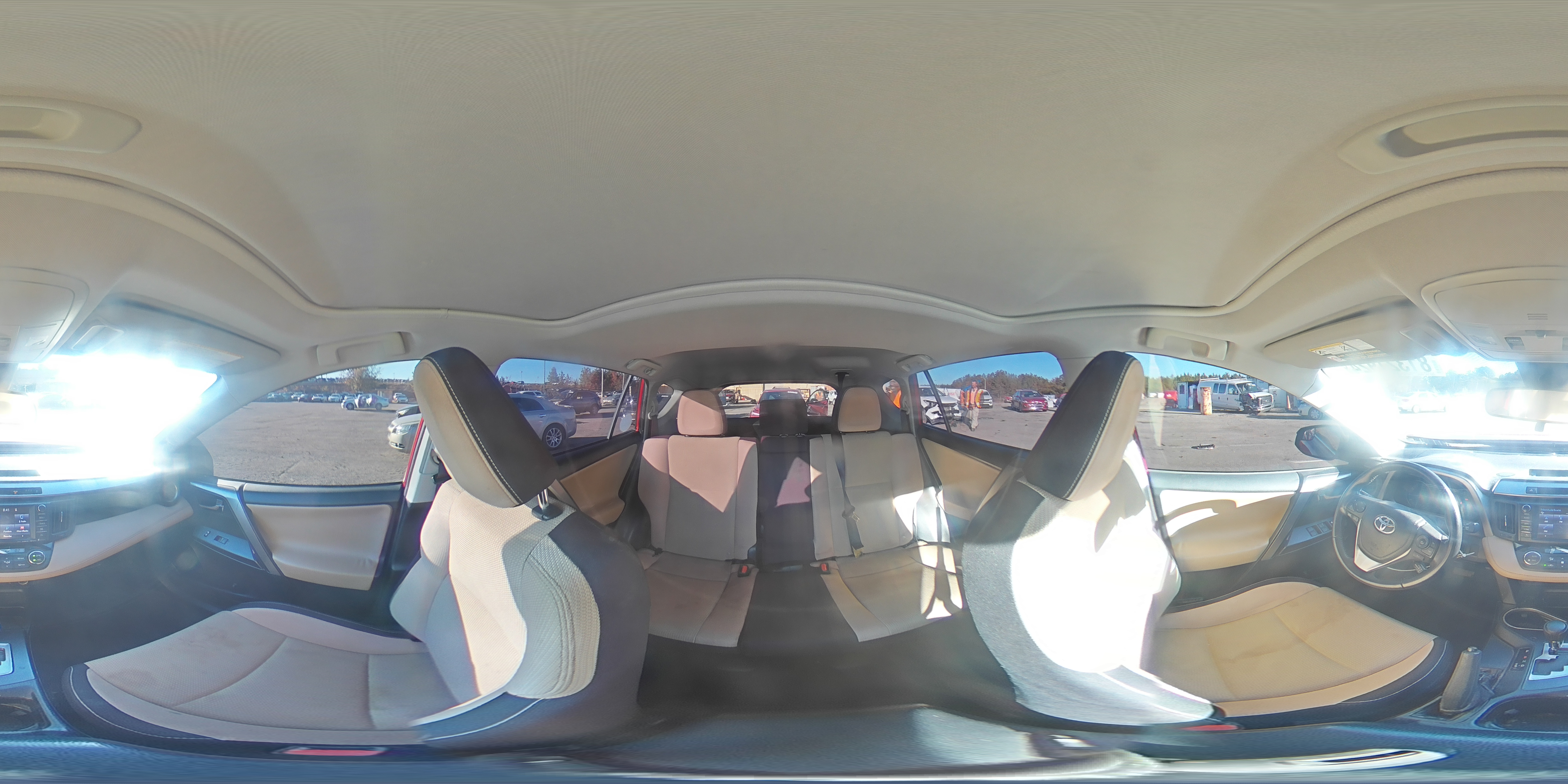 2017 Toyota RAV 4 - Image 13