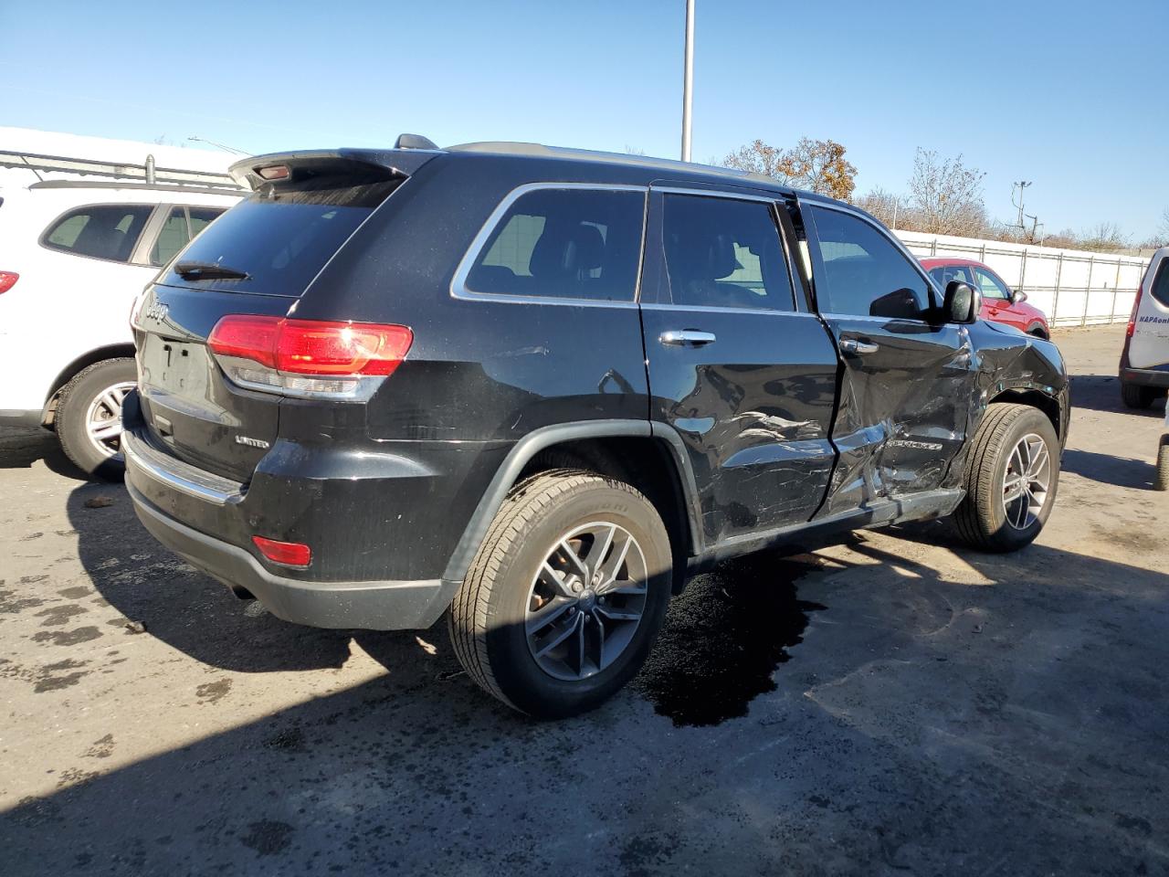 2018 Jeep Grand Cherokee - Image 3