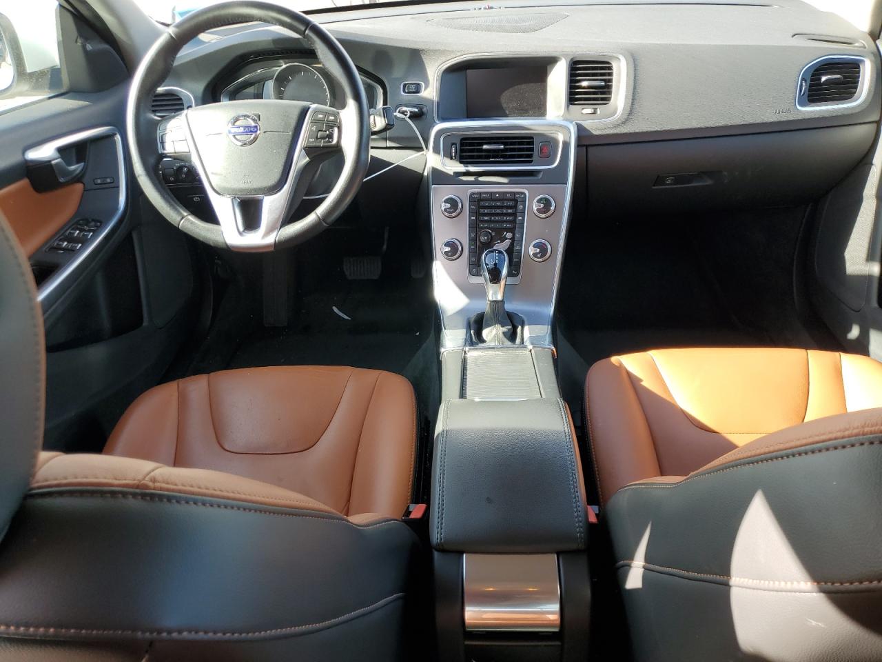 2017 Volvo S60 - Image 8
