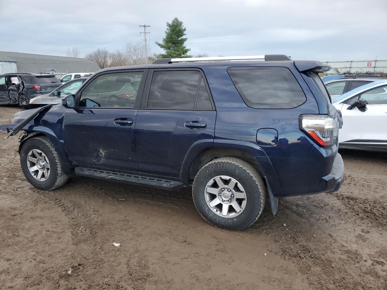 VIN JTEBU5JRXE5186482 2014 TOYOTA 4RUNNER no.2