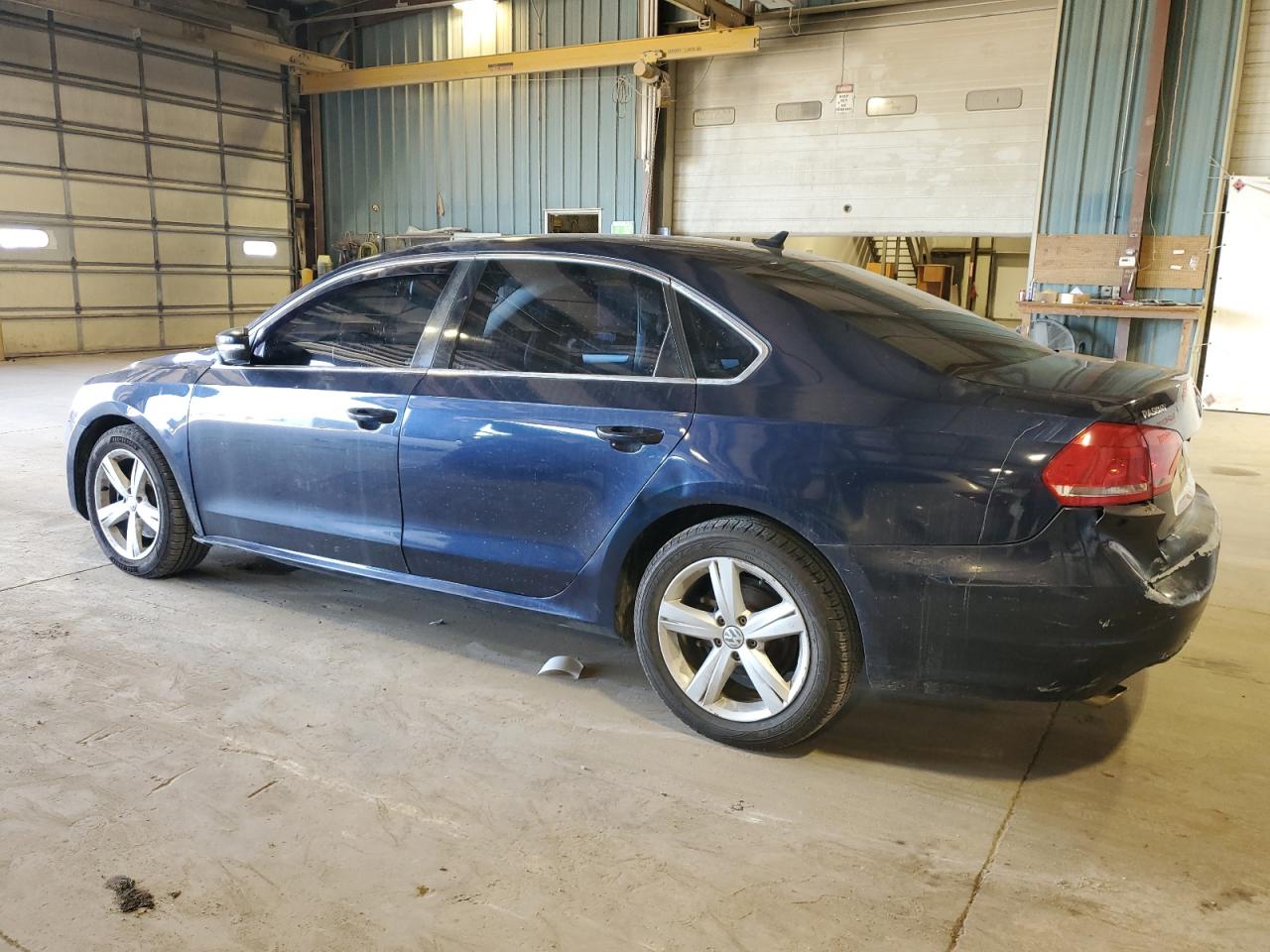 2012 Volkswagen Passat - Image 2