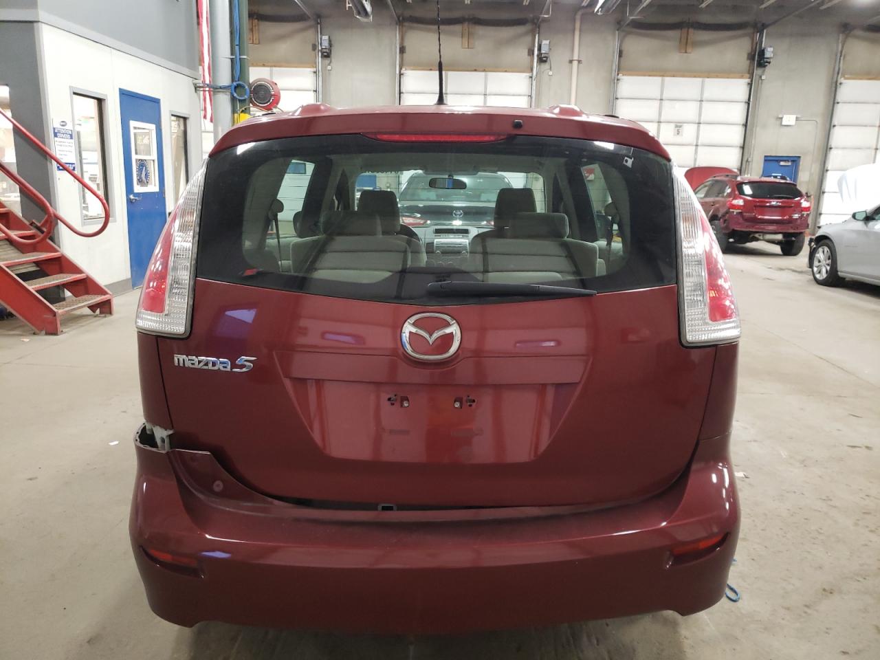 2010 Mazda 5 - Image 6