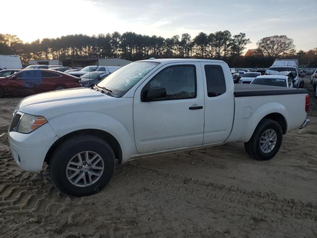 Pickups NISSAN FRONTIER 2016 White