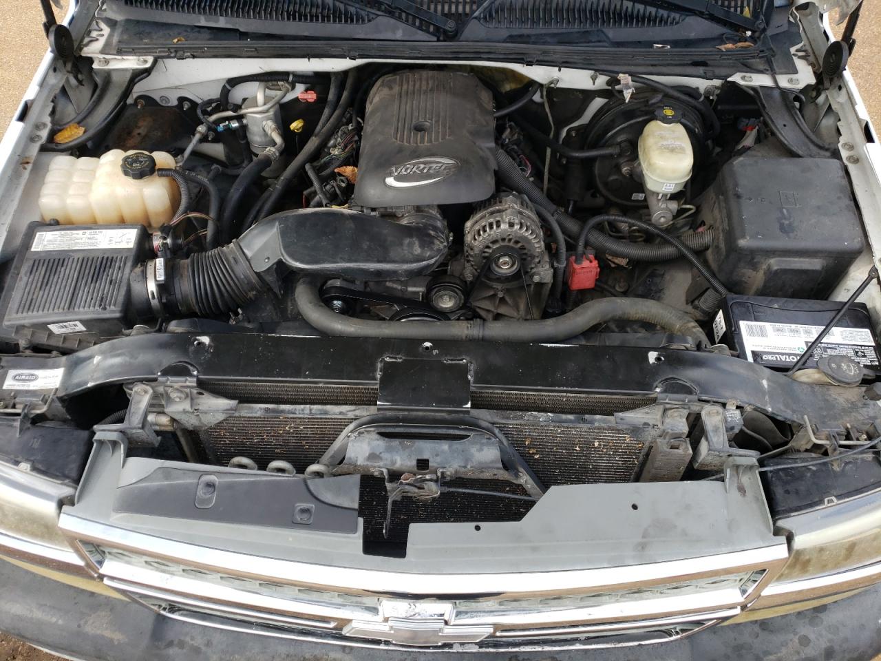 2005 Chevrolet Silverado - Image 13