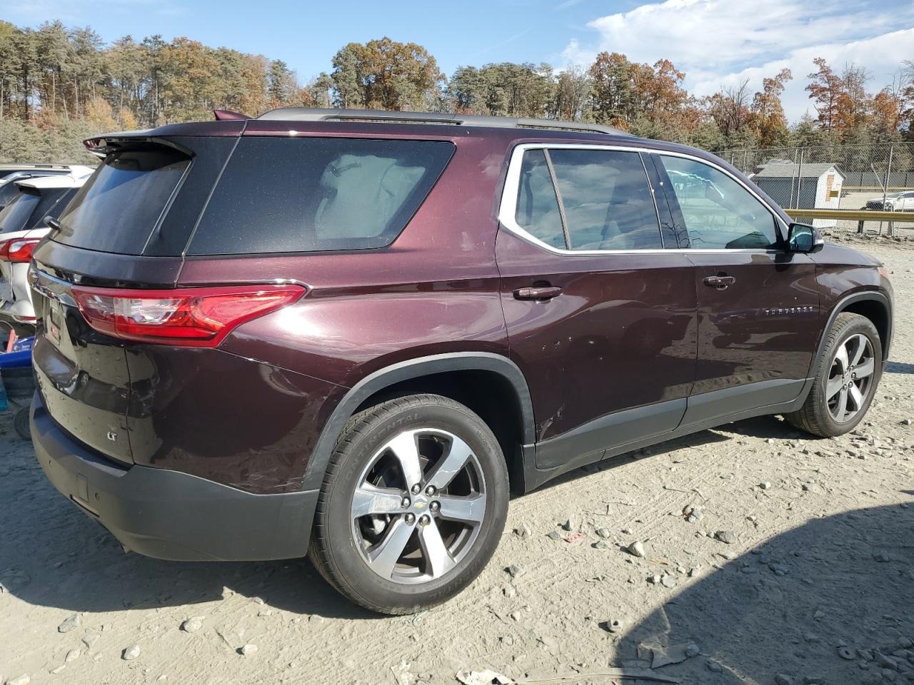 2020 Chevrolet Traverse - Image 3