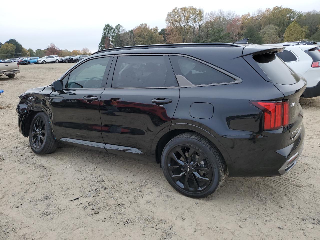 2023 Kia Sorento - Image 2