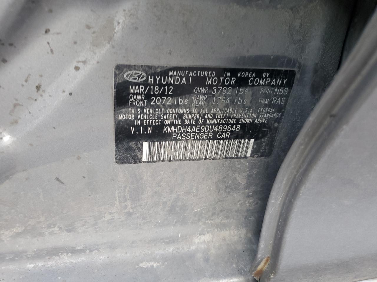 2013 Hyundai Elantra - Image 13
