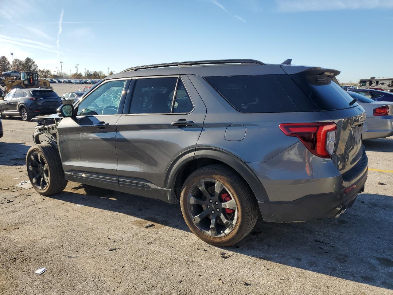 2023 Ford Explorer - Image 2