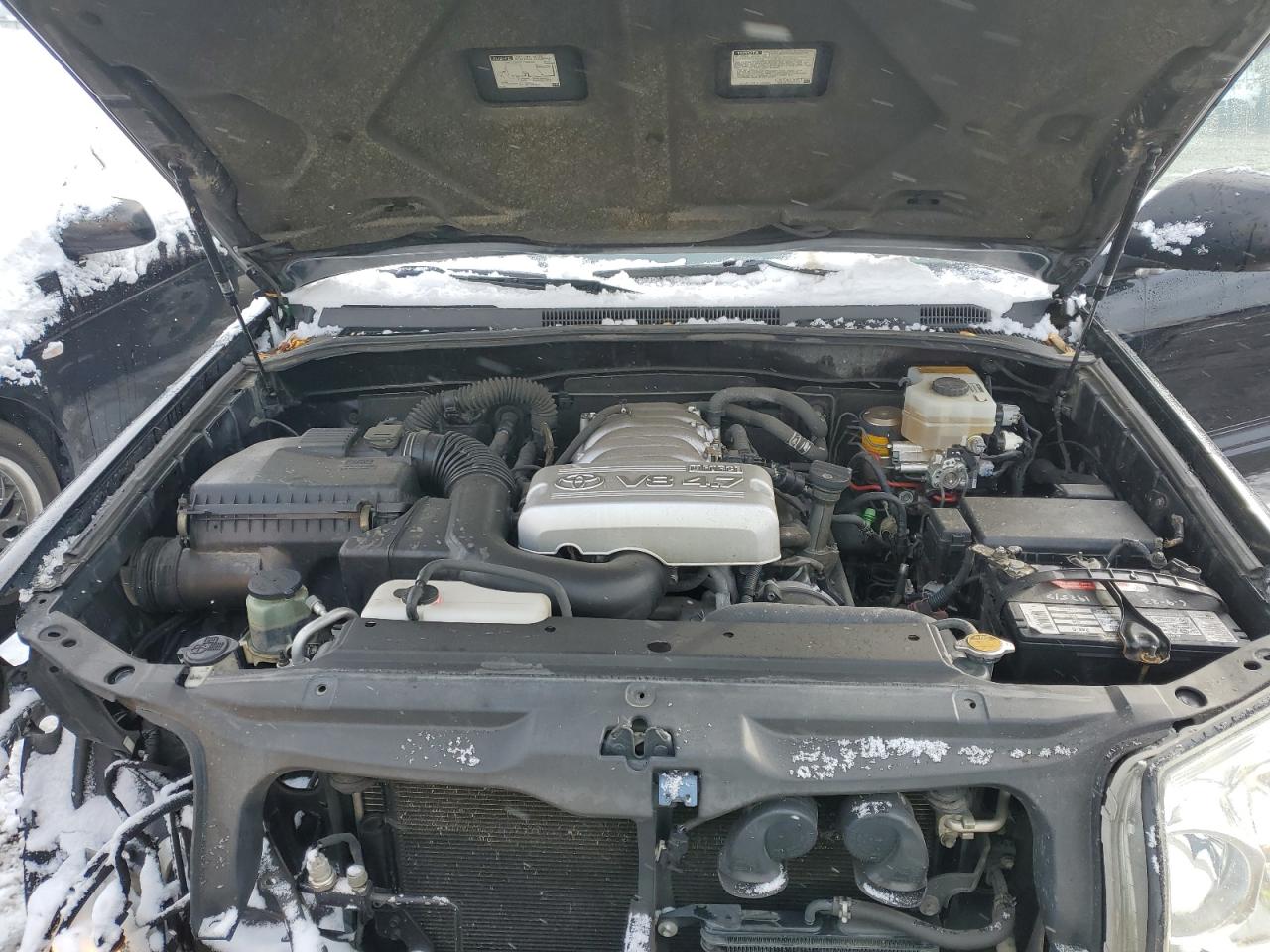 2004 Toyota 4Runner - Image 12