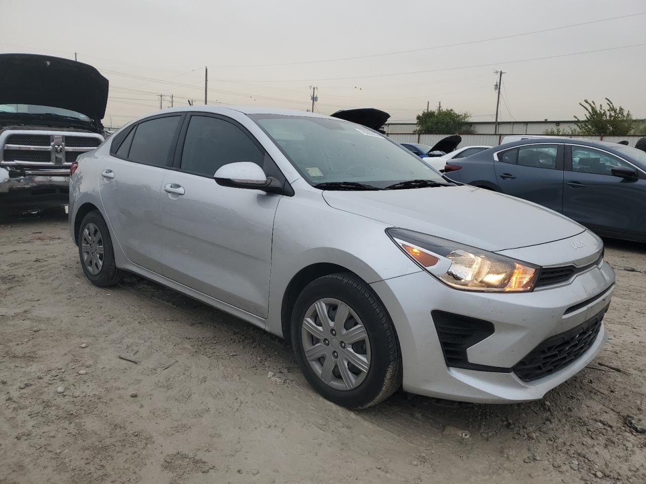 2022 Kia Rio - Image 4