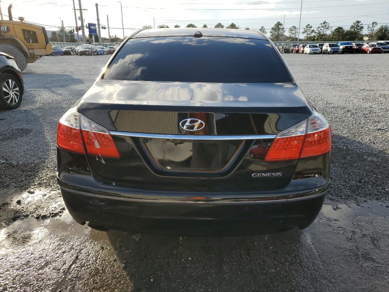 2009 Hyundai Genesis 3.8L VIN: KMHGC46E79U048791 Lot: 81528554