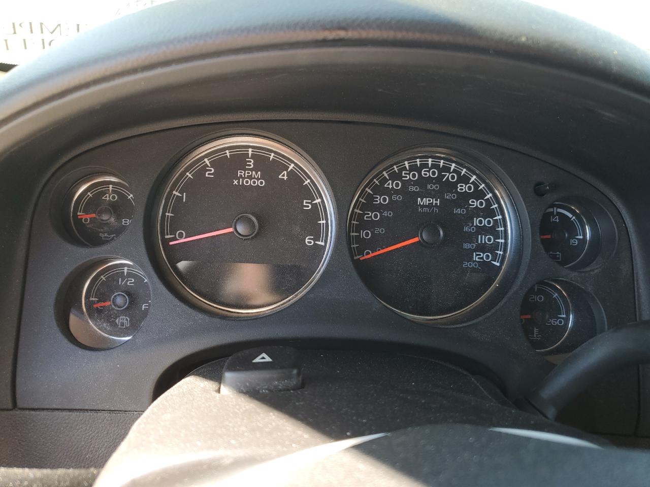 2012 Chevrolet Suburban - Image 9