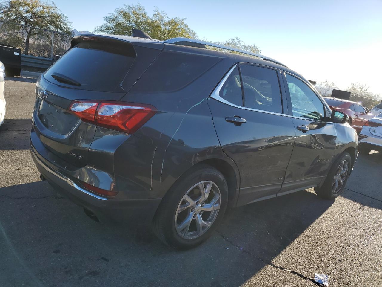 VIN 2GNAXTEX2J6236107 2018 CHEVROLET EQUINOX no.3